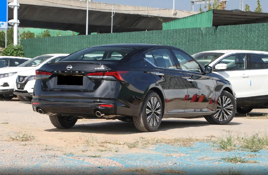 經典日系家用車,軸距超2米8,油耗6.41L,優惠后不到13萬起
