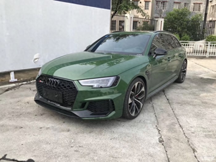 奧迪RS 4:高性能旅行車的實力進階