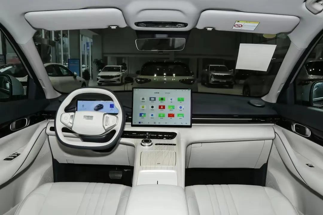預算13萬買純電SUV,比亞迪元plus和吉利銀河E5 ,選哪個好?