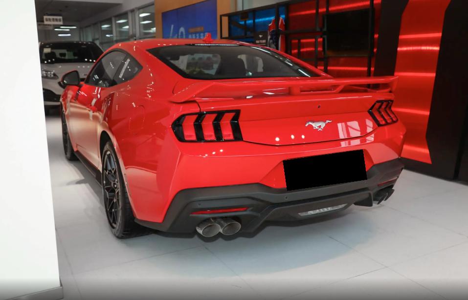 想買跑車,不妨看看福特Mustang,配2.3T引擎,售價僅為38.98萬