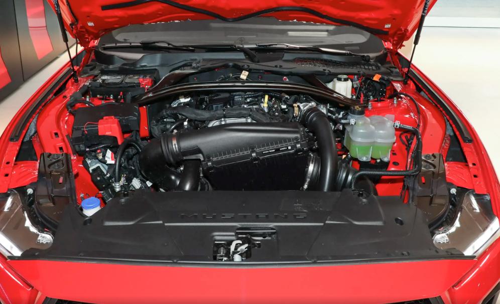 想買跑車,不妨看看福特Mustang,配2.3T引擎,售價僅為38.98萬
