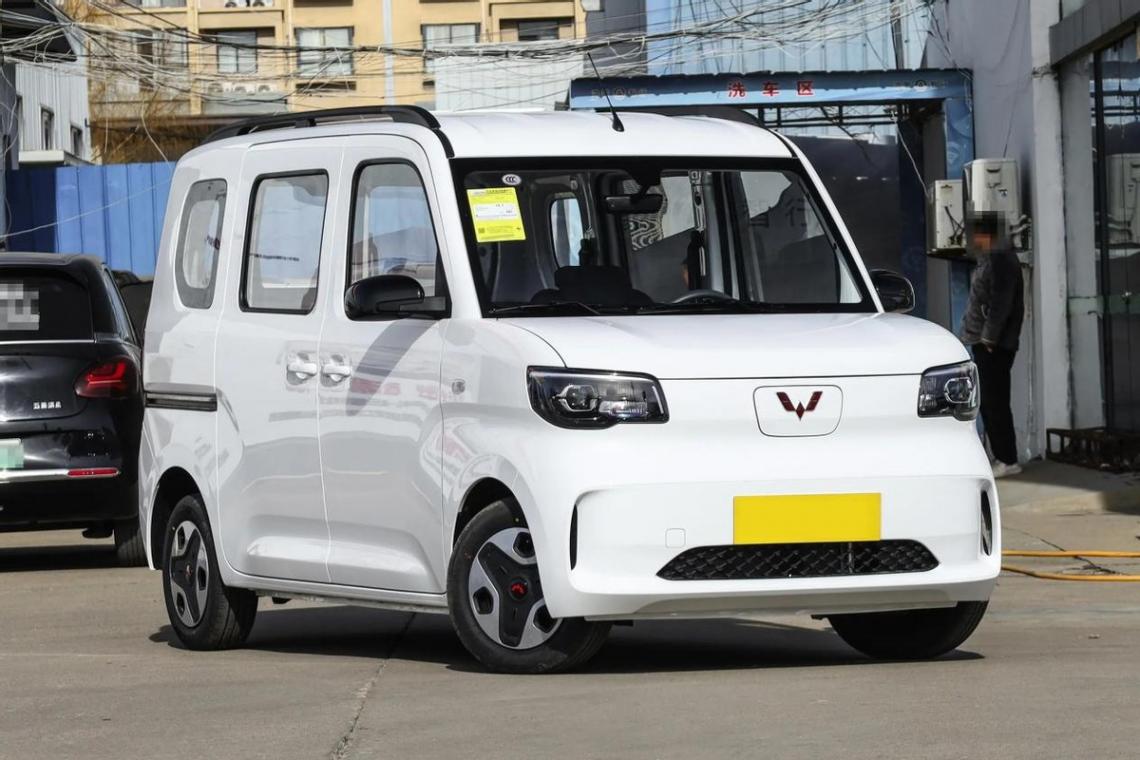 五萬預算買臺創業車,想要實用性強,用車成本低,可看五菱之光EV