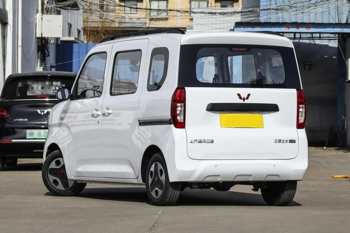 五萬預算買臺創業車,想要實用性強,用車成本低,可看五菱之光EV
