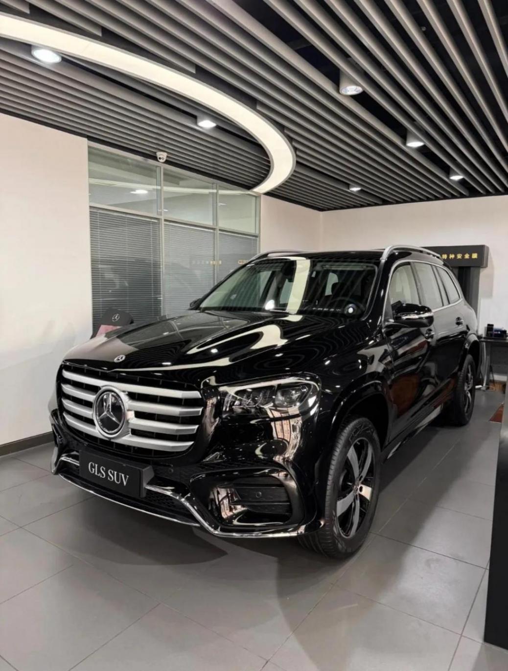 奔馳GLS450憑什么成為“大哥座駕”?揭秘它的三大王者氣質!