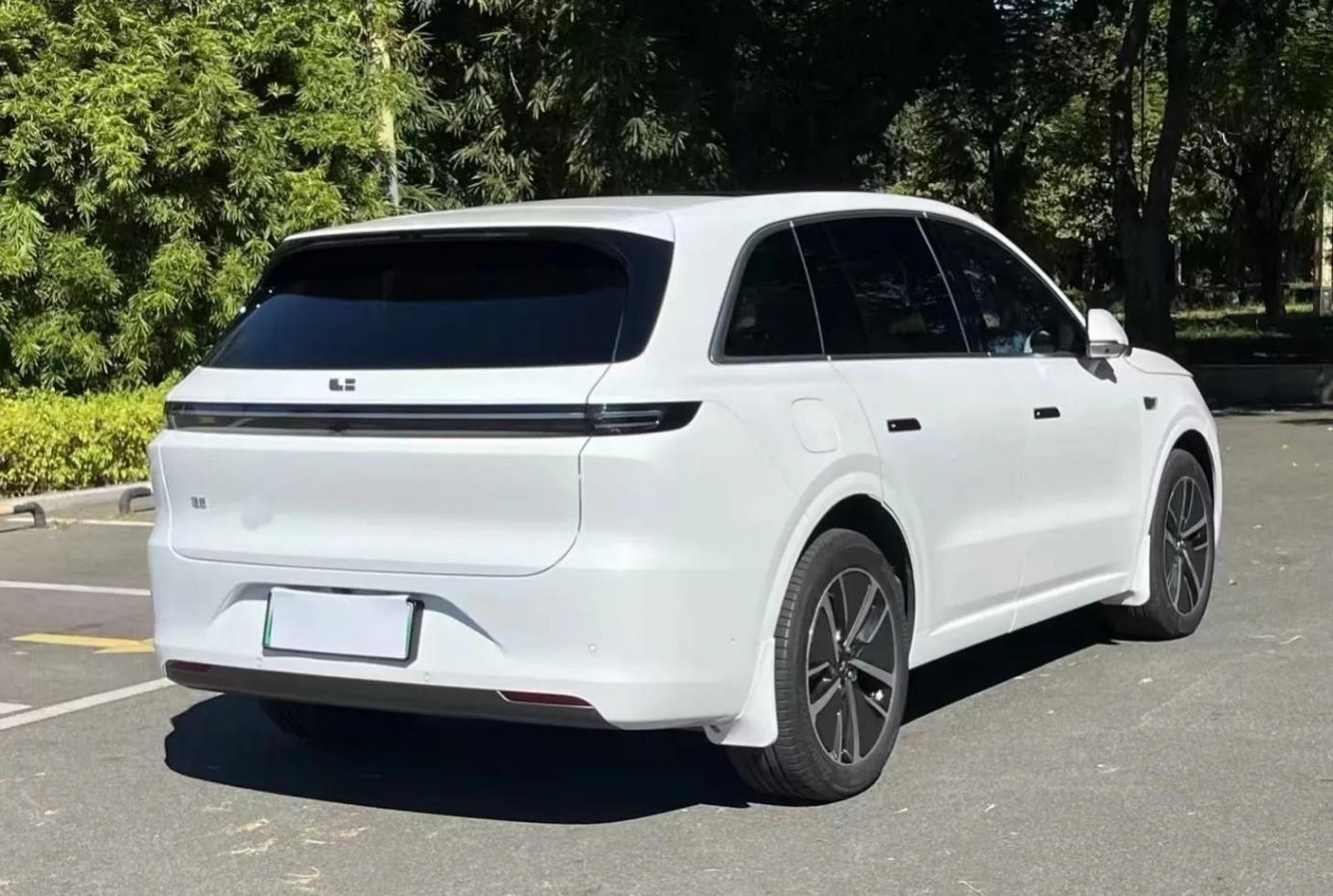 理想L6:高性價比的五座中型SUV