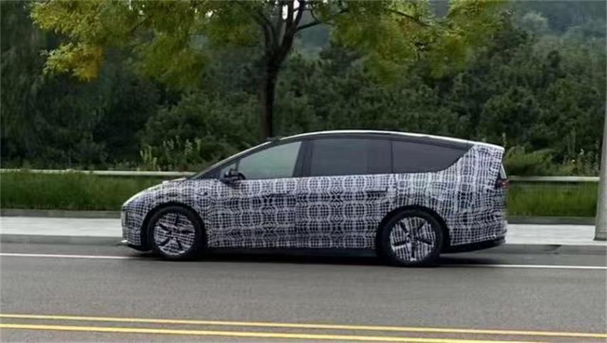 品牌首款純電SUV,理想i8官圖發(fā)布,或?qū)⒅С?C充電