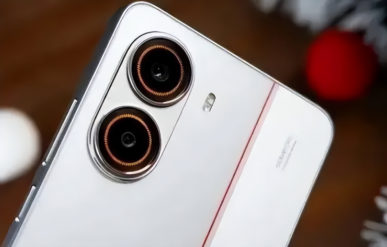 小米攤牌了!16GB+512GB+6550mAh,售價(jià)重塑市場(chǎng)格局
