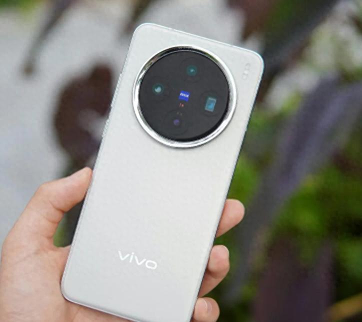 vivo實力兇猛,6000mAh+天璣9400+2億長焦,跌了750元