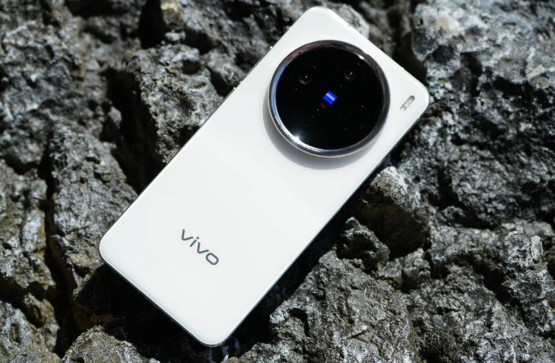 vivo實力兇猛,6000mAh+天璣9400+2億長焦,跌了750元