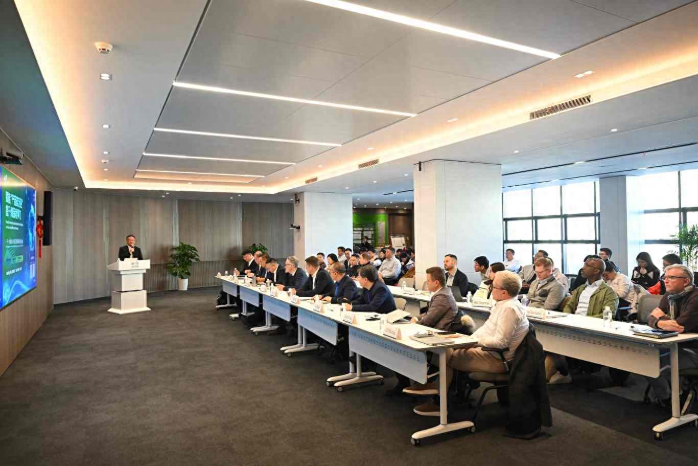 一汽-大眾2025碳足跡賦能項目啟動會召開