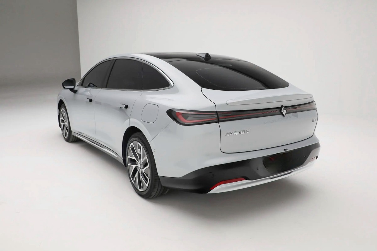 車長5米左右,寶駿享境內飾圖片曝光,配備智駕定價多少合適?