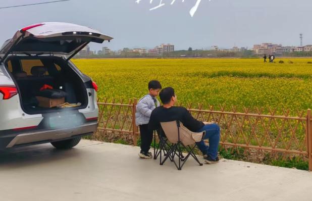 五菱星光S車主分享用車日常,綜藝?yán)锏耐钭{,帶娃能有多香?