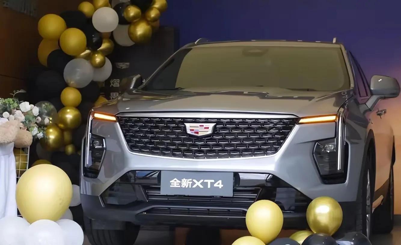 凱迪拉克CT4 vs XT4:年輕人的第一臺豪車,選西裝暴徒還是精致暖男