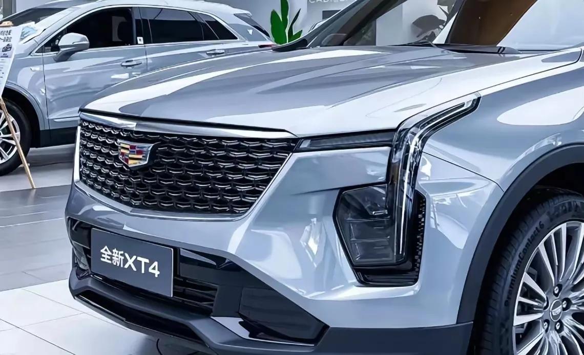 凱迪拉克CT4 vs XT4:年輕人的第一臺豪車,選西裝暴徒還是精致暖男