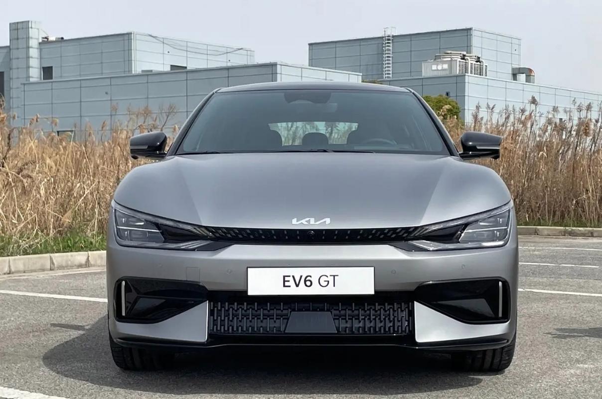 2025 款起YA EV6 全面解析!能否稱霸電動 SUV 市場?