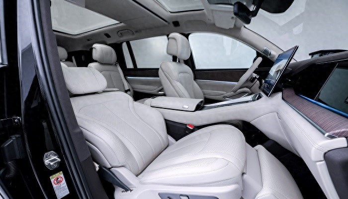 騰勢上市新旗艦SUV 長安逸動增插混車型