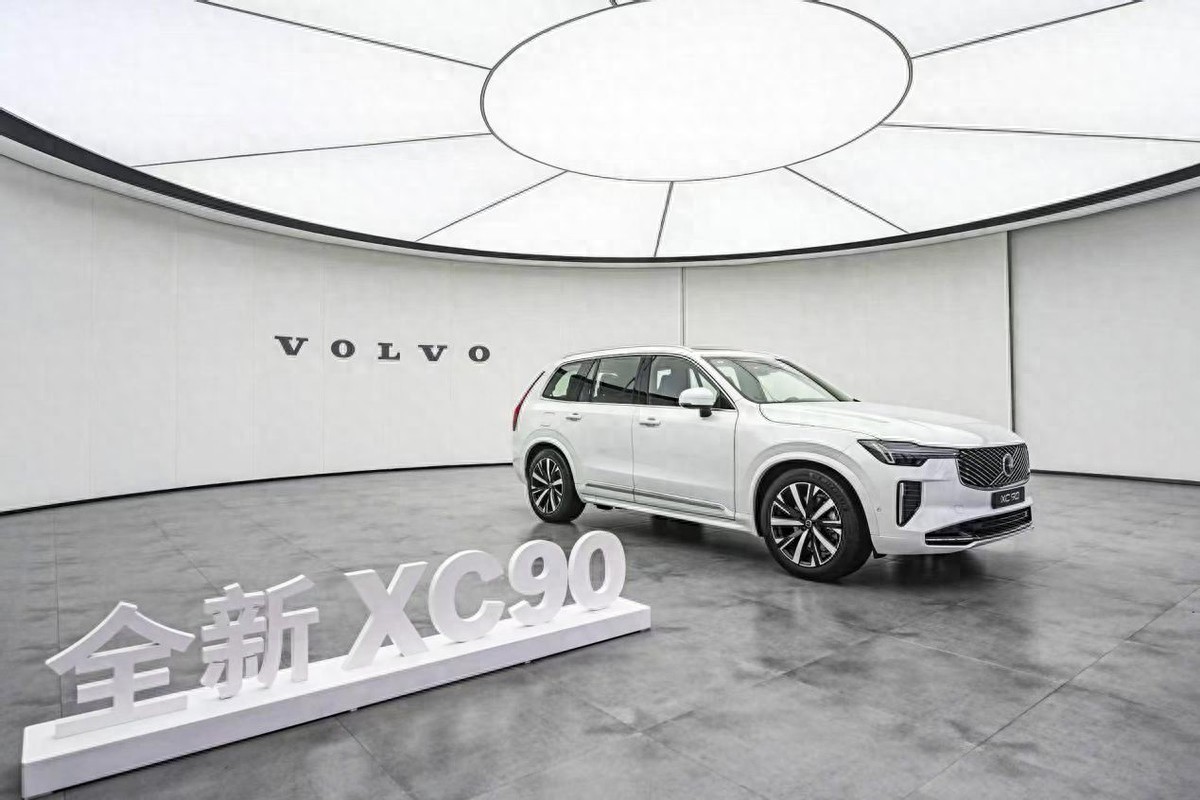沃爾沃XC90:重塑豪華SUV市場(chǎng)的智能化先鋒
