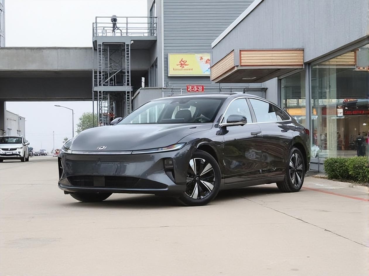 190kW加持,高性能新能源轎車(chē)長(zhǎng)安啟源A07來(lái)勢(shì)洶洶