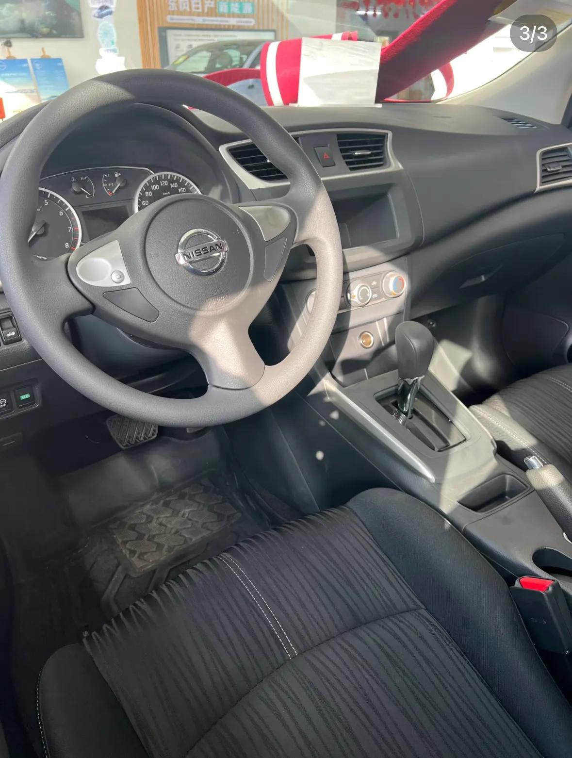 純油家庭轎車軒逸/朗逸誰是王