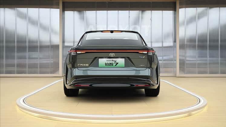 2025上海車展:豐田bZ7正式發布、電動版的“凱美瑞”來了!