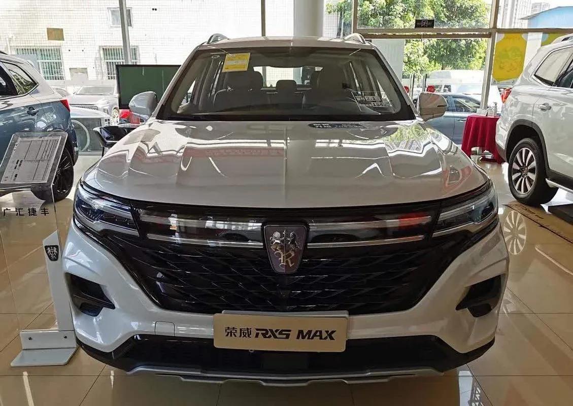 閉眼入不后悔!5款榮威“國民車王”,AI大模型+豪車設計有多香?