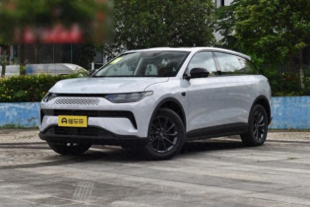 零跑C11車主評測:15萬級中型SUV,家用實(shí)力派,值得擁有