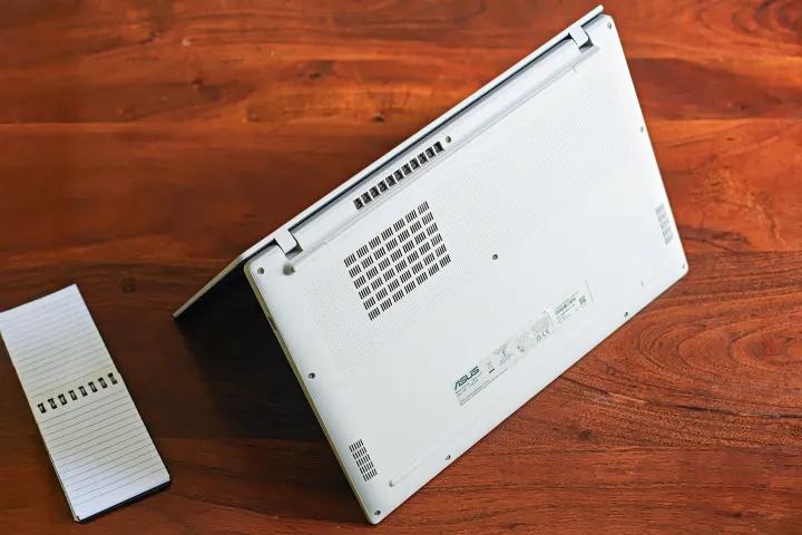 華碩 Vivobook 16 (驍龍)評測:比大多數廉價筆記本電腦更勝一籌