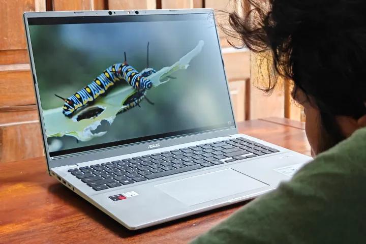 華碩 Vivobook 16 (驍龍)評測:比大多數廉價筆記本電腦更勝一籌