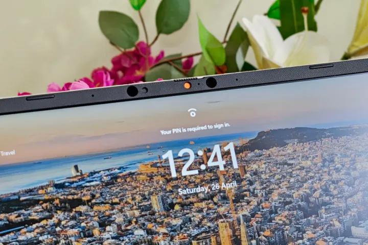 華碩 Vivobook 16 (驍龍)評測:比大多數廉價筆記本電腦更勝一籌